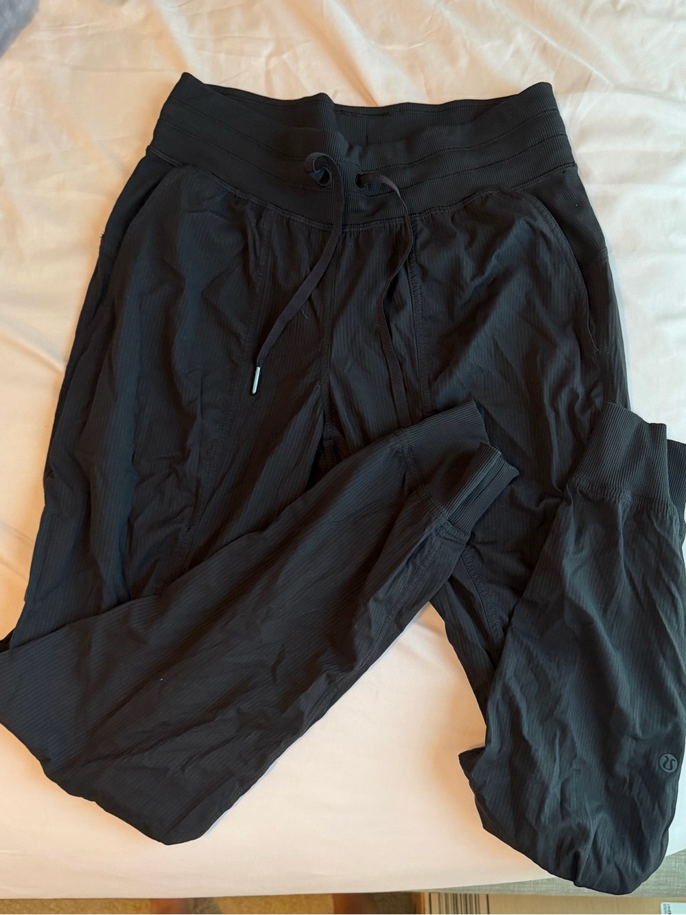 Lululemon dance studio midrise jogger